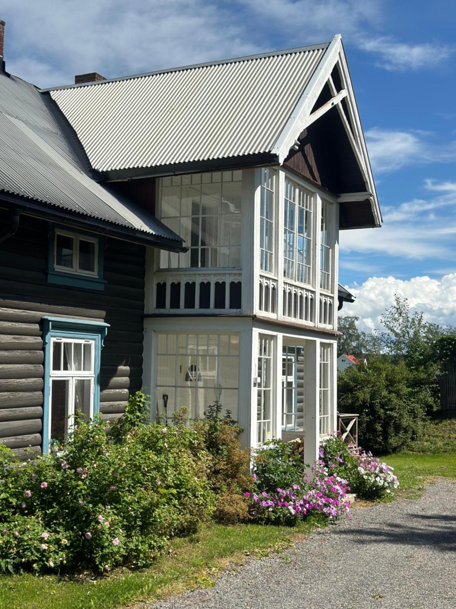 Idylliske Evjua Ved Mjosa Hotel Skreia Exterior photo